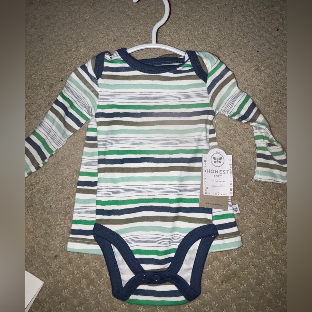 NWT Honest Bodysuit and pants 0-3 months